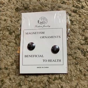 Bio-Magnetic Slimming Earrings ~ Slim Beautifully
